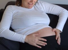 Maternità surrogata, Vaticano “Viola dignità bambino e della donna”