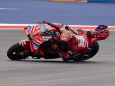 Bagnaia vince in Spagna il duello con Marquez, terzo Bezzecchi