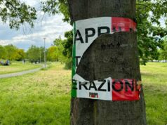 A Modena strappate alcune bandierine del 25 Aprile