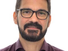 Creare nuove molecole con metodi sostenibili guidati dalla luce: la sfida dell’ERC Advanced Grant PHOTOZYME