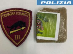 17enne trovato dalla Polizia di Stato di Reggio Emilia con mezzo etto di hashish addosso