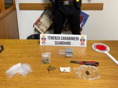 Scandiano: 21enne fermato per un controllo trovato con hashish e marijuana