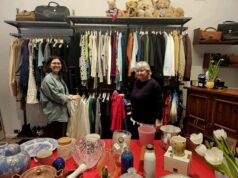 “Dinuovo sotto la Ghirlandina”: speciale sfilata di moda per l’inaugurazione della nuova sede del Dinuovo Charity shop di Porta Aperta