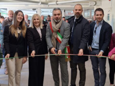 Inaugurazione della scuola elementare Idro Artioli a Taneto di Gattatico