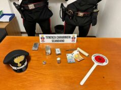 Scandiano: nel B&B dov’è domiciliato i carabinieri trovano oltre tre etti di hascisc e materiale per il confezionamento