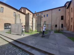 Ripreso nel Cortile delle Stele a Carpi il restauro del cemento armato