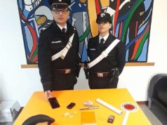 Trovato con hashish in auto, 23enne arrestato per spaccio a Gattatico