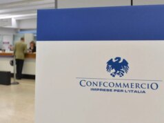 Terziario traina occupazione, nel turismo mancano 170 mila lavoratori