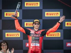 World Superbike, Pirelli E-R Round: Bulega secondo. Grande rimonta di Bautista, pure lui sul podio