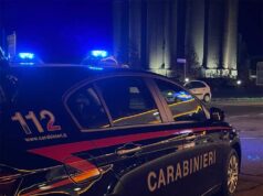 Uomo accoltellato in strada questa notte a Reggio Emilia