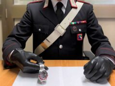 Calderara di Reno: sottrae pacchi destinati ad una gioielleria, corriere denunciato