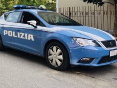 Ruba in un supermercato reggiano: 42enne denunciato dalla Polizia di Stato