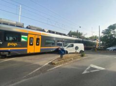 Scontro tra furgone e treno: oltre un’ora di stop sulla linea Modena – Sassuolo
