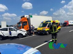 Grave incidente sulla A4, un morto e 17 feriti