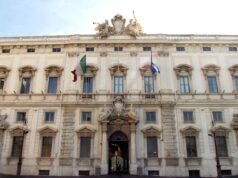 Consulta “Inammissibili le questioni sul terzo genere, serve legge”