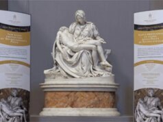 Al via sotituzione diaframma di protezione della Pietà di Michelangelo