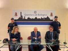 Bologna, congratulazioni al Dirigente Superiore della Polizia Dott. Della Rocca e al Primo Dirigente Dott.ssa Ceria