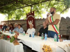 Un pubblico numeroso ha partecipato a Casina all’evento dedicato a Pietro Gambarelli