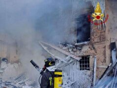 Corticella: donna leggermente ustionata nell’incendio di una legnaia