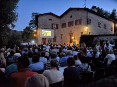 A Gatta le canzoni di Bertoli e il monologo di Vito