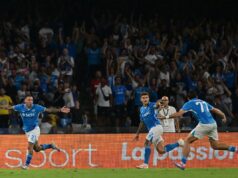 Tris del Napoli al Bologna, in gol Di Lorenzo-Kvara-Simeone