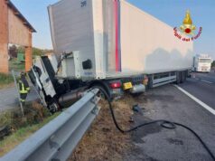 Autoarticolato contro furgone del servizio autostradale: lunghe code stamane in A1