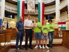 In Panda da Reggio Emilia a Capo Nord: pergamena Tricolore ai protagonisti dell’impresa