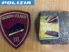 Beccato con l’hashish sia in macchina che in casa, 18enne denunciato a Reggio Emilia dalla Polizia di Stato