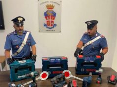 Recuperata dai Carabinieri refurtiva asportata da auto in sosta