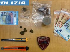 Reggio Emilia: beccato da una Volante mentre spaccia, oltretutto in violazione di un ordine di espulsione