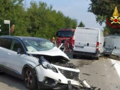 Diversi feriti in un maxi incidente a Cadelbosco Sotto: sei sarebbero gravi