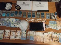1,3 kg di cocaina e 10mila euro in contanti: pusher in manette a Bologna
