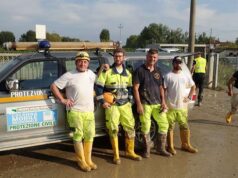 La Protezione Civile di Albinea in trasferta a Cotignola per aiutare la popolazione a liberare case e aziende dal fango