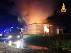 Montale Rangone: a fuoco un capannone di stoccaggio per farine alimentari