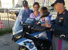 Castelnovo M.: decine di visitatori allo stand della Polizia di Stato allestito alla Fiera di San Michele