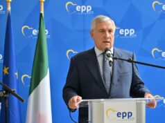 Tajani “Combattimenti in corso, gli italiani lascino il Libano”