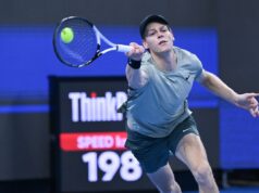 Sinner batte Shelton e vola ai quarti a Shanghai