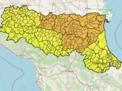 Maltempo, allerta rossa fino alla mezzanotte di oggi per le criticità idraliche causate dalle intense piogge di ieri nelle province di Bologna, Modena, Reggio Emilia fino al parmense
