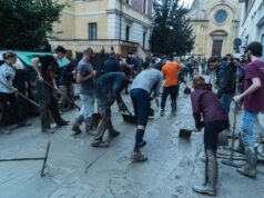 Bologna, le informazioni sulla rimozione di fango e rifiuti e i servizi attivi in questi giorni