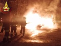 Nella notte a Campegine un incendio ha distrutto un’auto