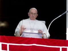 Papa Francesco “La guerra sia bandita, tacciano le armi”