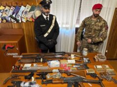 Maxi sequestro di armi e droga nel Reggino, denunciate 6 sorelle