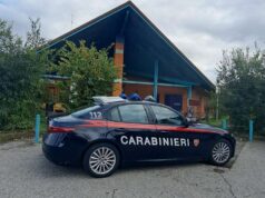 Guastalla: condannato per rapina e lesioni, viene identificato dai carabinieri mentre elemosina