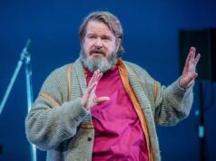 Al Boiardo di Scandiano, martedì 12 novembre, Giuseppe Battiston in “La Valigia. In viaggio con Dovlatov”