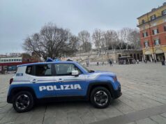 Capillare attività di bonifica in Piazza XX Settembre a Bologna da parte della Polizia di Stato