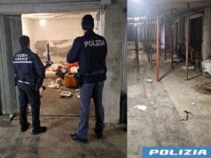 La Polizia libera i garage di un condominio di via Secchi