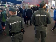 La Polizia provinciale di Reggio Emilia impegnata a Modena presso la Fiera ornitologica