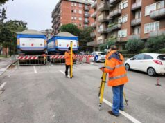 Alluvione, prove di carico in via Sabotino a Bologna