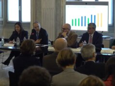 Intesa Sanpaolo, 450 milioni di impatto sociale con il Terzo Settore