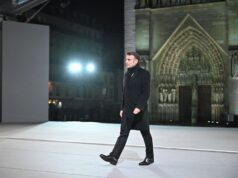 Macron “Restituiamo Notre-Dame ai fedeli, ai francesi e al mondo intero”